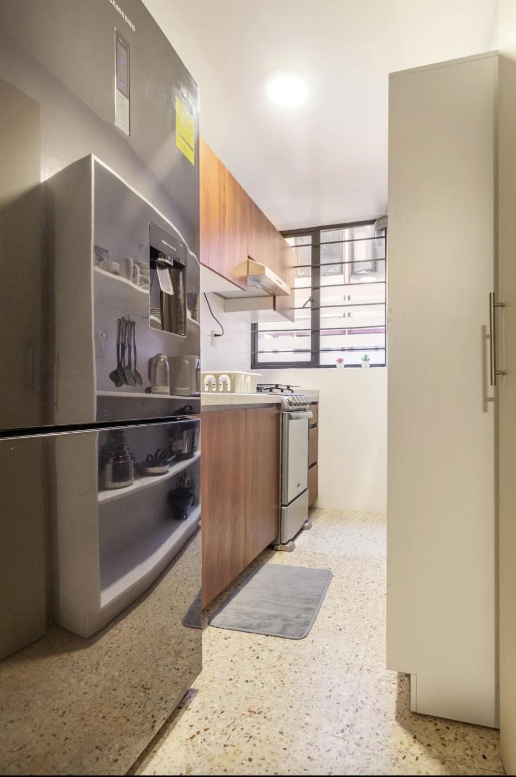 Privatunterkunft Private With Shared Bathroom In Roma Norte, *